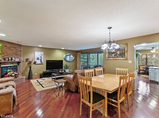 13222 S Oak Ridge Trl APT 2A, Palos Heights, IL 60463