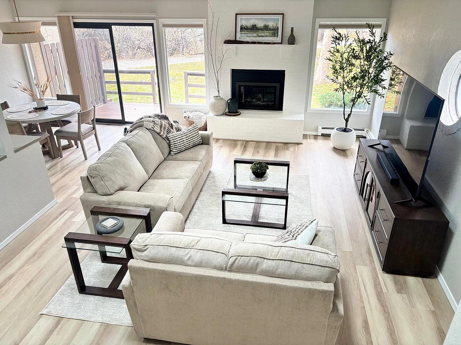 2 bed, 1582 sqft, $2,600 — Photo 1