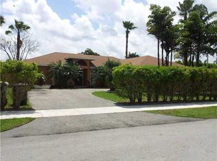 1390 NW 19th St, Homestead, FL 33030