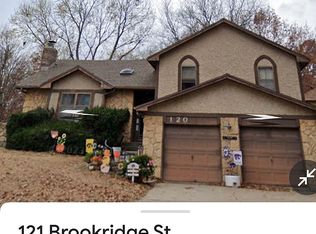 120 N Brookridge St, Lansing, KS 66043
