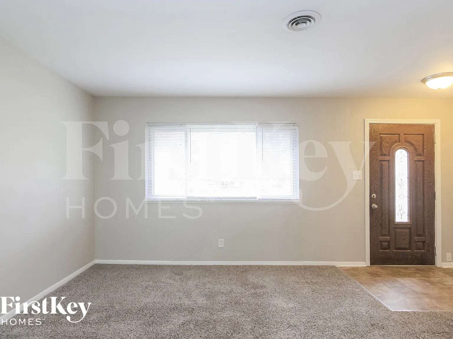 3 bed, 2.0 bath, 1419 sqft, $1,780 — Photo 3