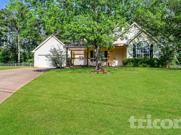 169 Floresta Dr, McDonough, GA 30252