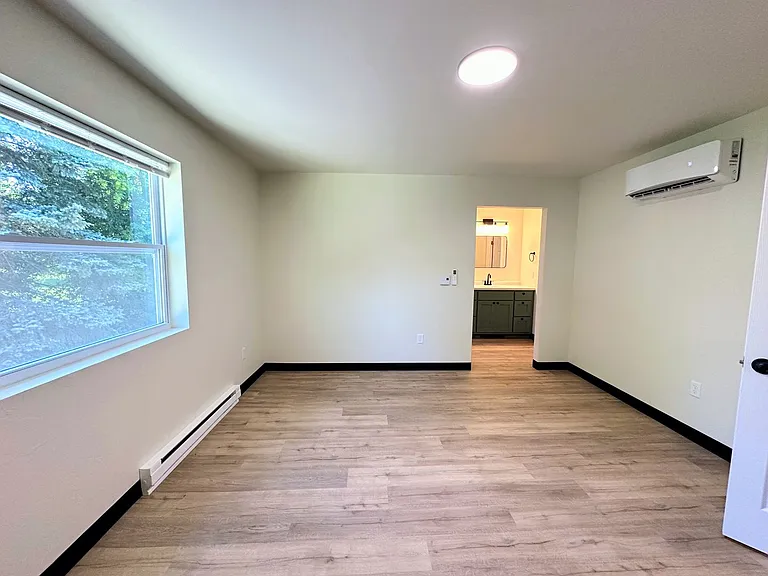 1201-1203 Atrium Ct — Photo 15