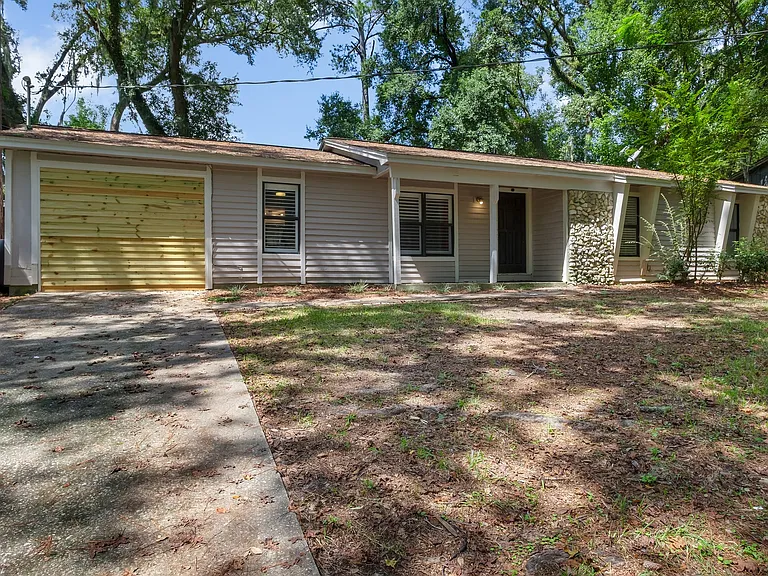 2416 Lanrell Dr — Photo 22