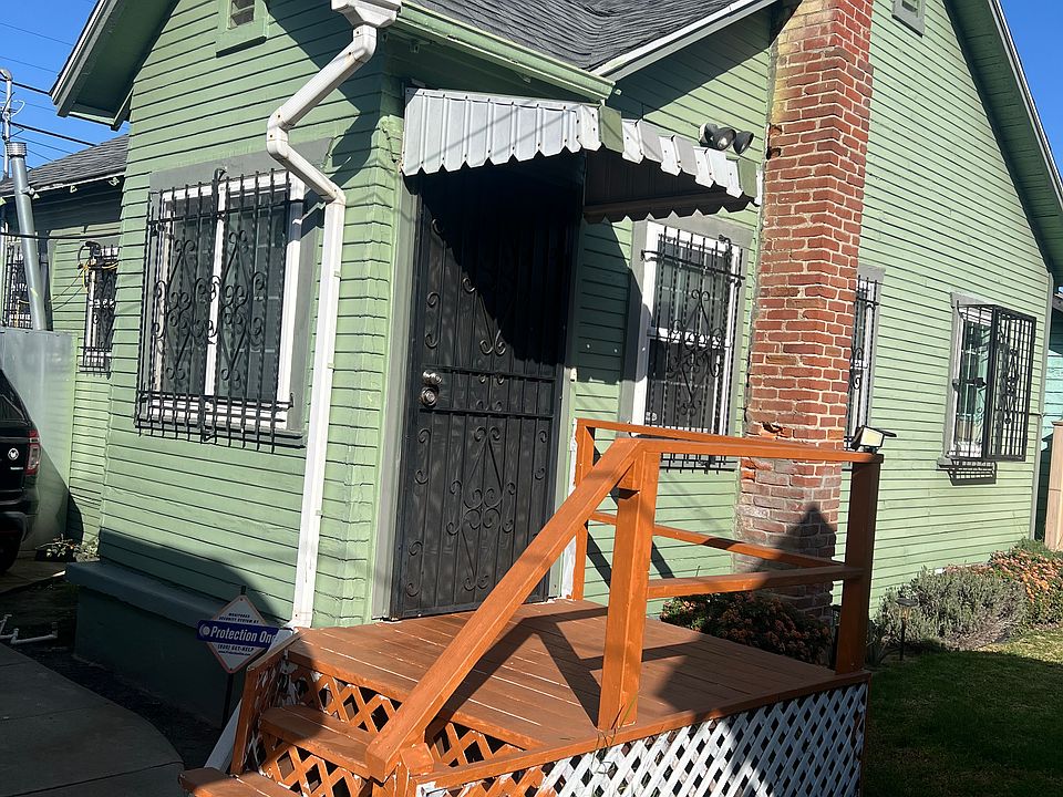 1st image of 1313 1/2 W 99th St
