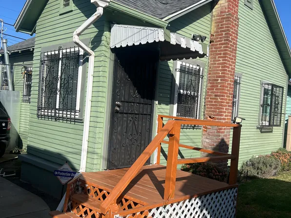 1313 1/2 W 99th St, Los Angeles, CA 90044