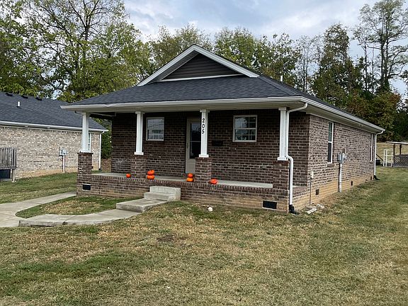 2nd image of 205 Lake St