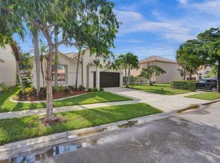 1984 NW 170th Ave, Pembroke Pines, FL 33028