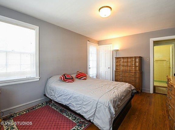 5th image of 6753 N Wildwood Ave