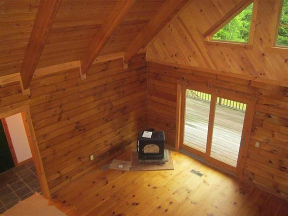 5th image of 282 Heatherland Ln