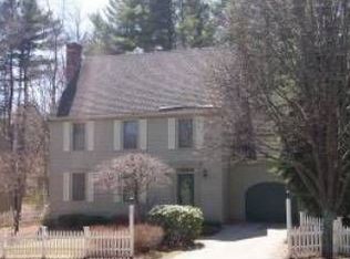 20 Lamplight Dr, Atkinson, NH 03811