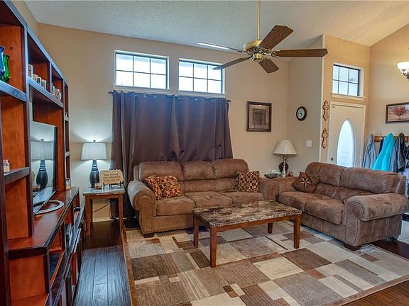 5th image of 505 Conger Dr
