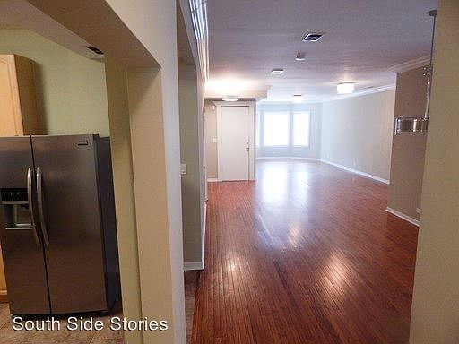 3rd image of 4753 S Forrestville Ave