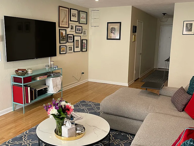 1375 N Williams St #203 — Photo 16