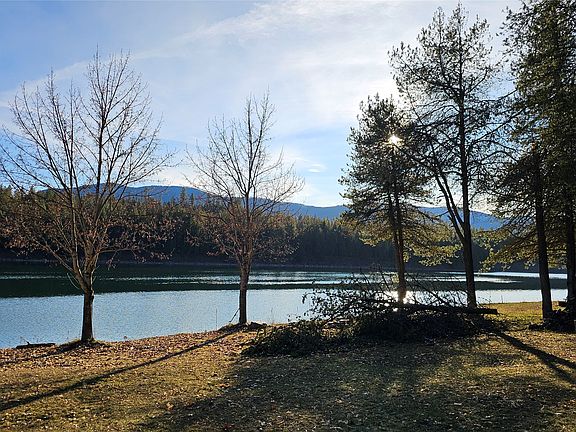 2nd image of 146 Vermillion Point Rd