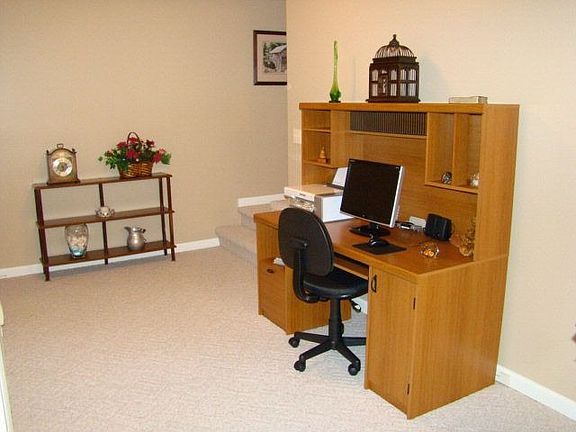 5th image of 1037 Heathcliff Dr