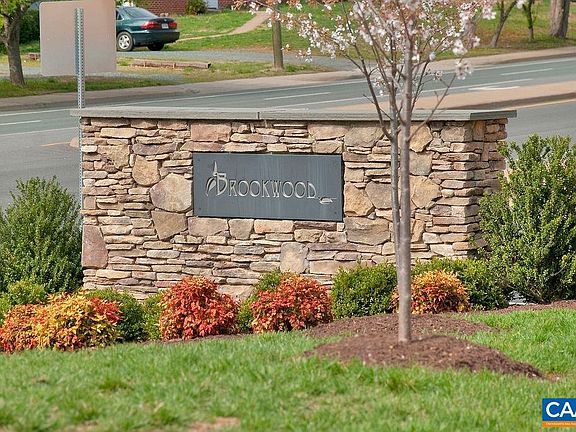 3rd image of 161 Brookwood Dr