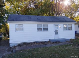 36 Connolly Dr, Saint Louis, MO 63135