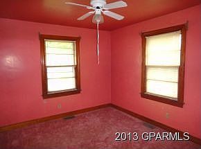 3rd image of 1257 SW Greenville Blvd