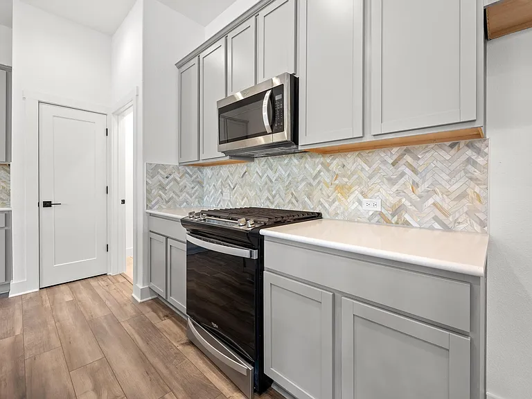 5312 Bruno St — Photo 8