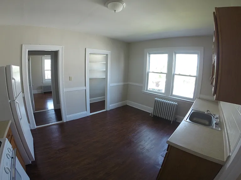 46 Grace St — Photo 5