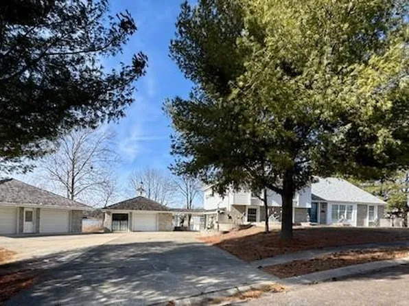 802 E Concord Dr, Plattsburg, MO 64477