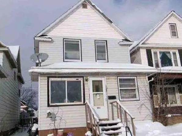 103 8th St S, Virginia, MN 55792