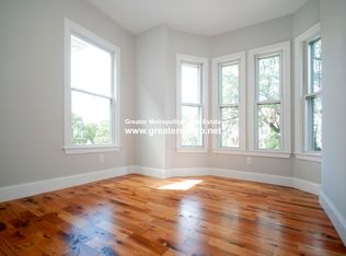 348 Chelsea St #4, Boston, MA 02128