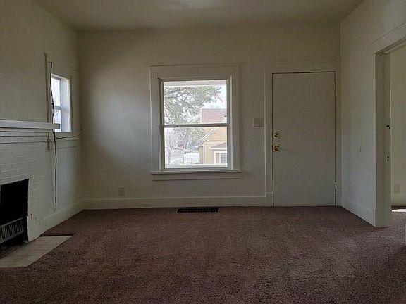 5th image of 829 E 7th St