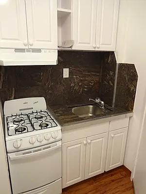 Rented by Authentic Realty | media 10