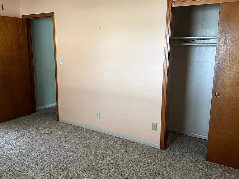 708 E Airline Rd — Photo 21