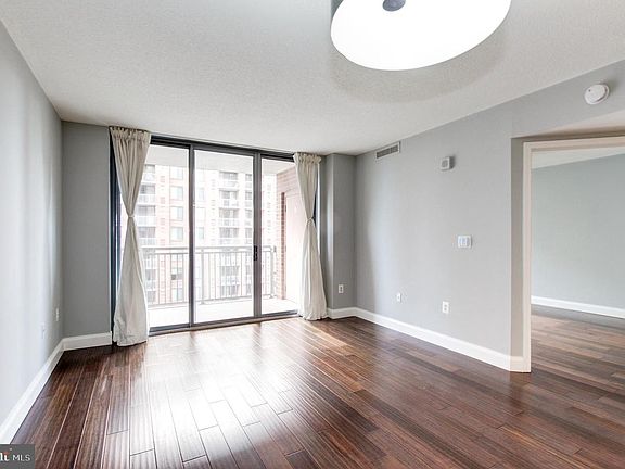 5th image of 11710 Old Georgetown #909