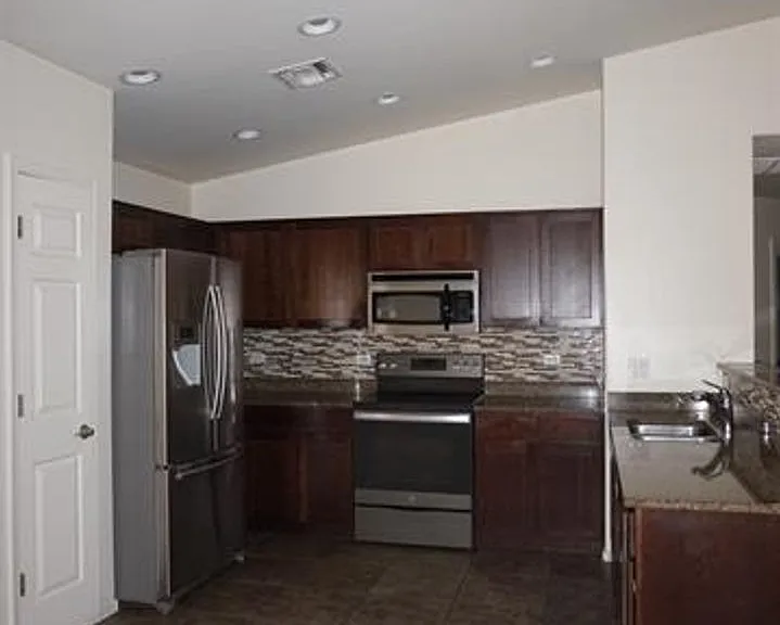 4137 E Shadow Branch Dr — Photo 10