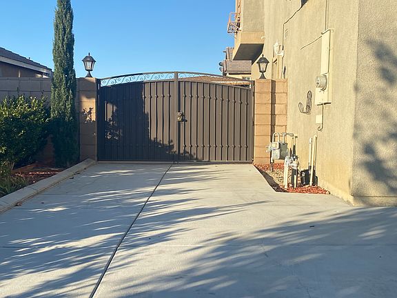 4th image of 5065 Keston Dr