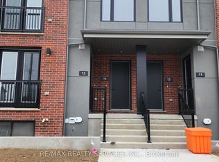 99 Roger St #43, Waterloo, ON N2J 0G1