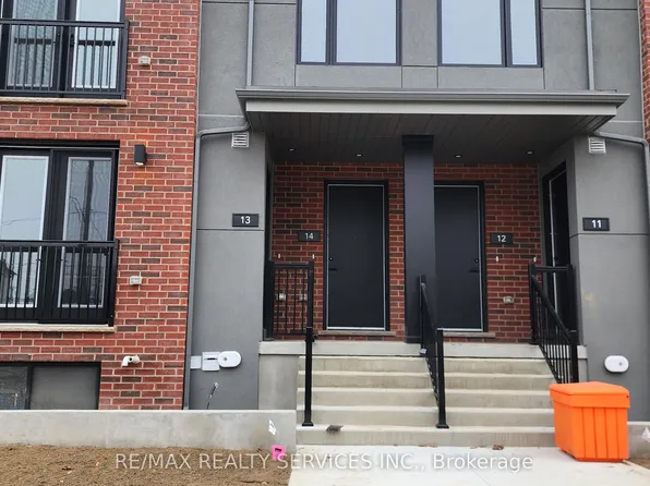 99 Roger St #43, Waterloo, ON N2J 0G1