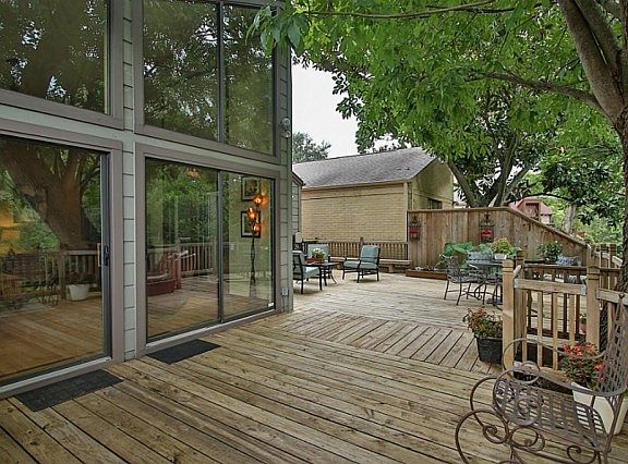 3rd image of 9578 Longmont Dr