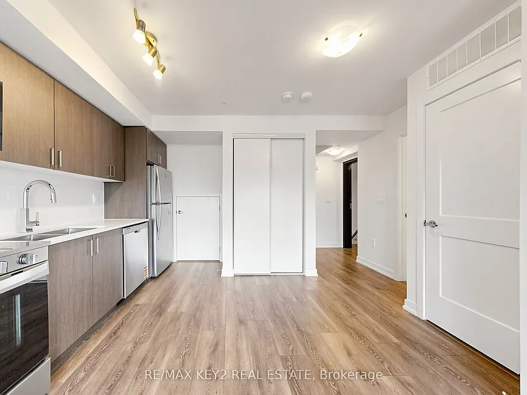 1670 Victoria Park Ave #213 — Photo 14