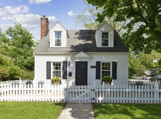 1030 Breton Rd SE, East Grand Rapids, MI 49506