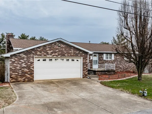 137 Greenland Pl, Washington, WV 26181