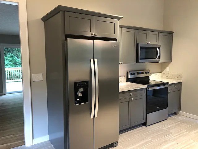 411 Patrick Henry Dr — Photo 8