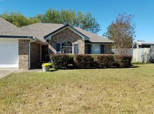 303 Willow Rd, Bullard, TX 75757