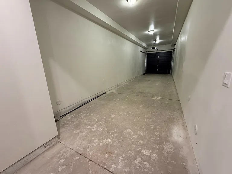 5939 Primrose Ave #B — Photo 3