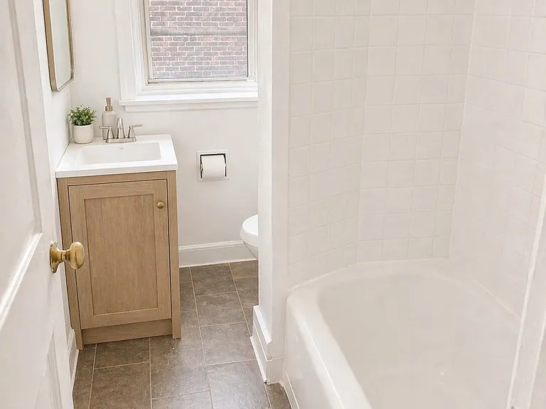 N 24th St — Photo 6