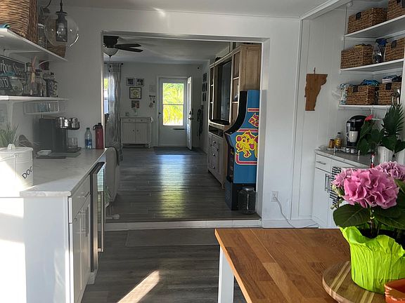 5th image of 3826 Alabama Ave NE