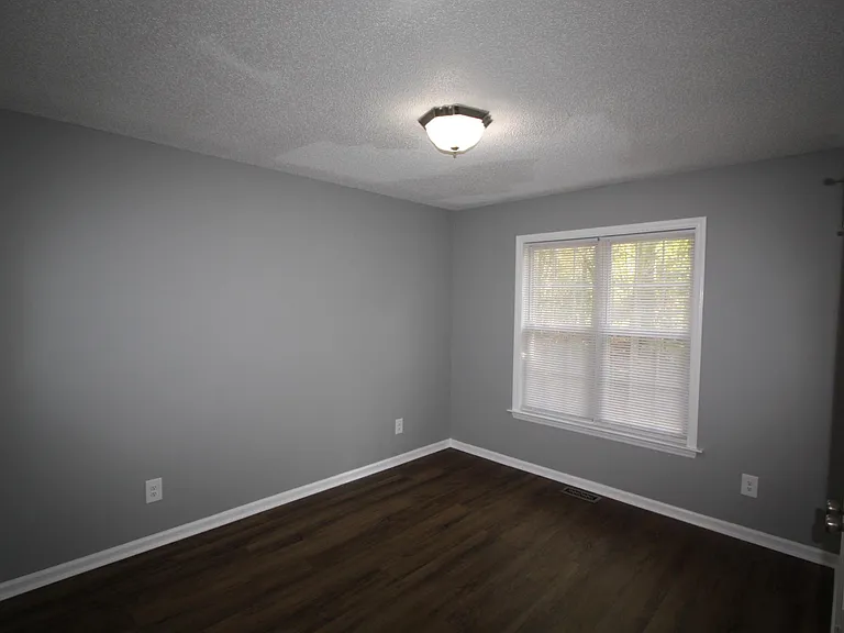 113 Drew Ct — Photo 19