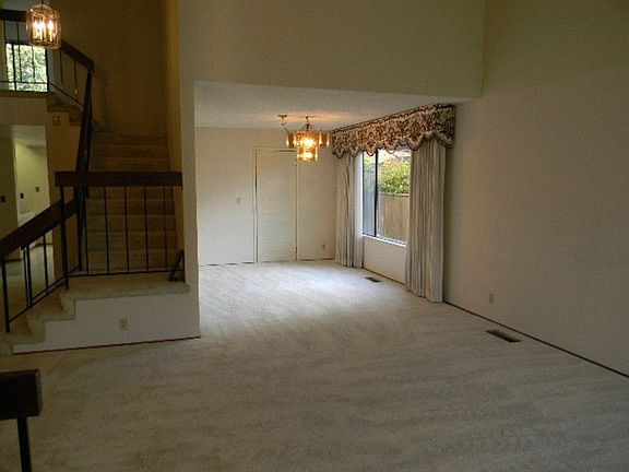 4th image of 7020 Burnside Dr
