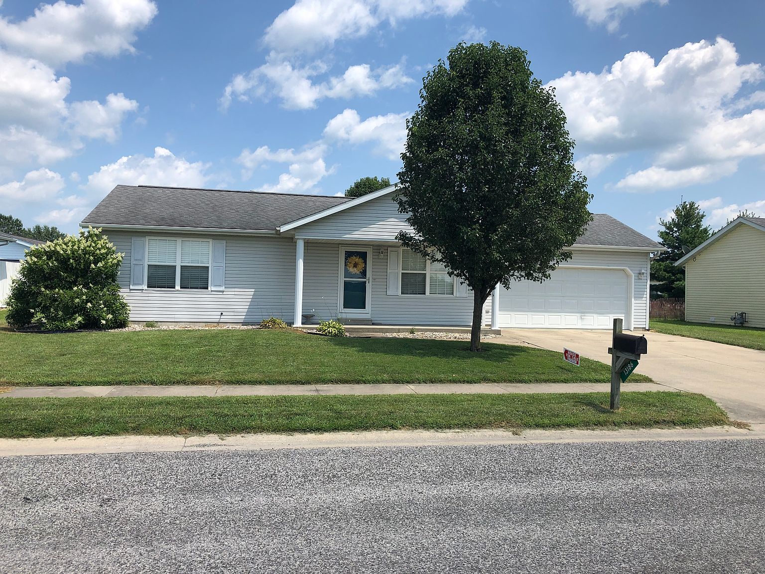 13186 Koch Ln, Breese, IL 62230 | Zillow