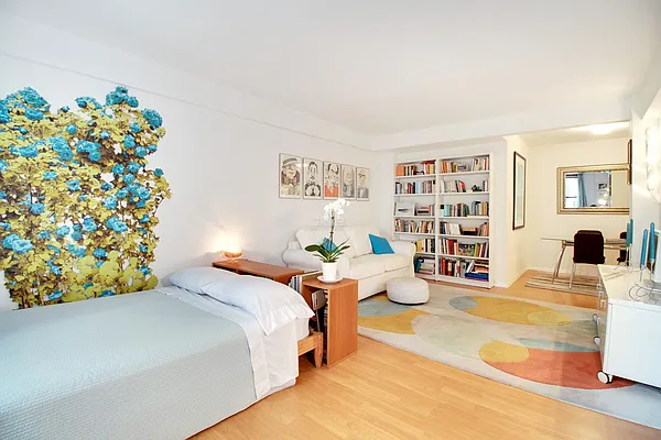 Sold by Rossi Living | media 9