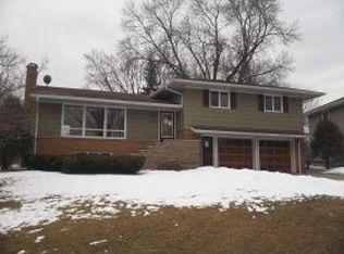 5105 62nd St W, Edina, MN 55436
